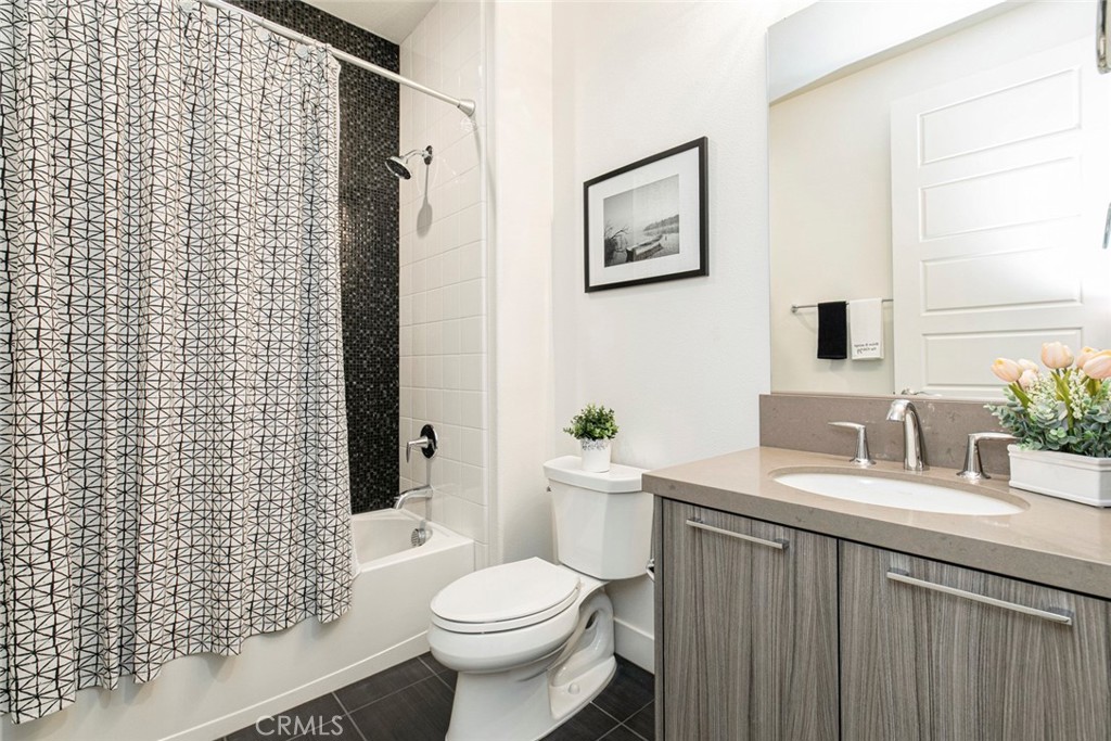 20512 W Esmerelda Lane