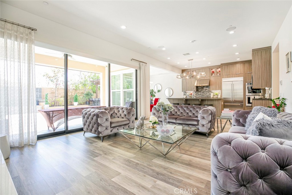 20512 W Esmerelda Lane