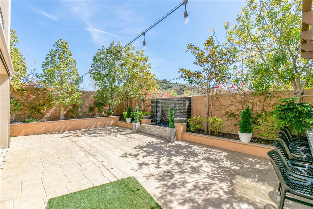 20512 W Esmerelda Lane