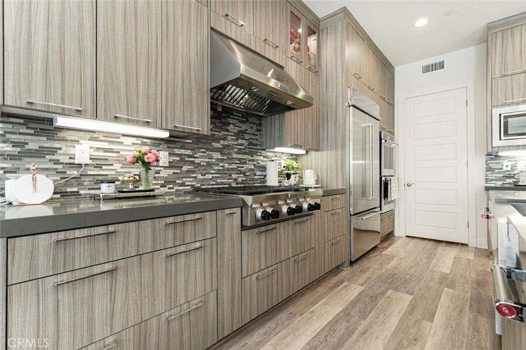 20512 W Esmerelda Lane