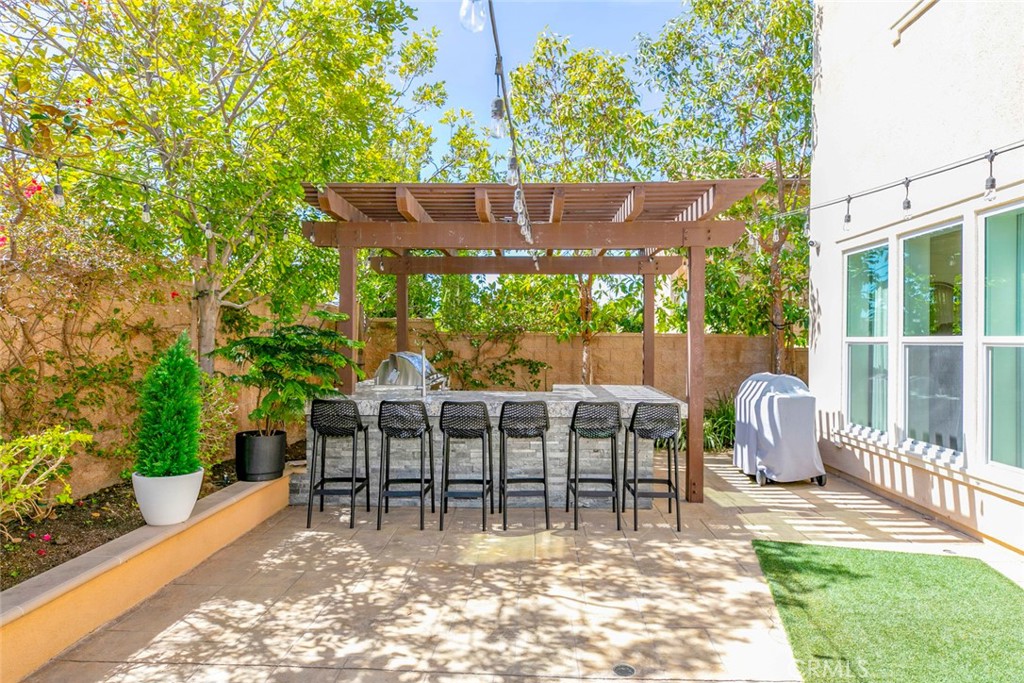 20512 W Esmerelda Lane