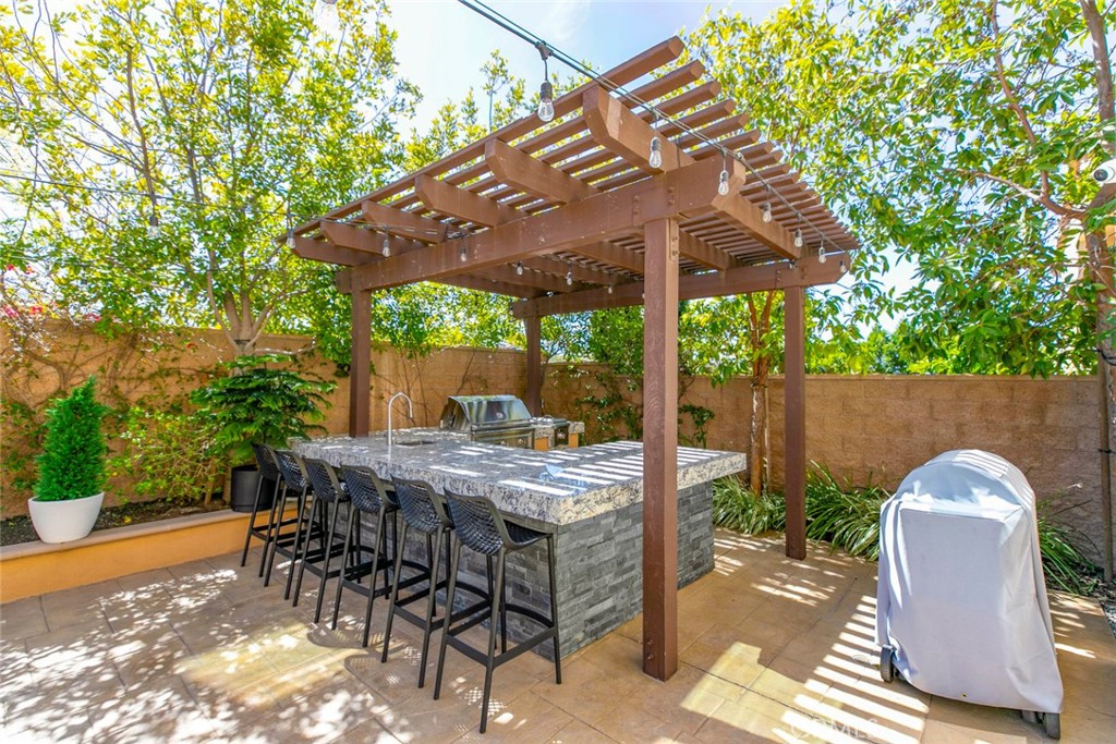 20512 W Esmerelda Lane