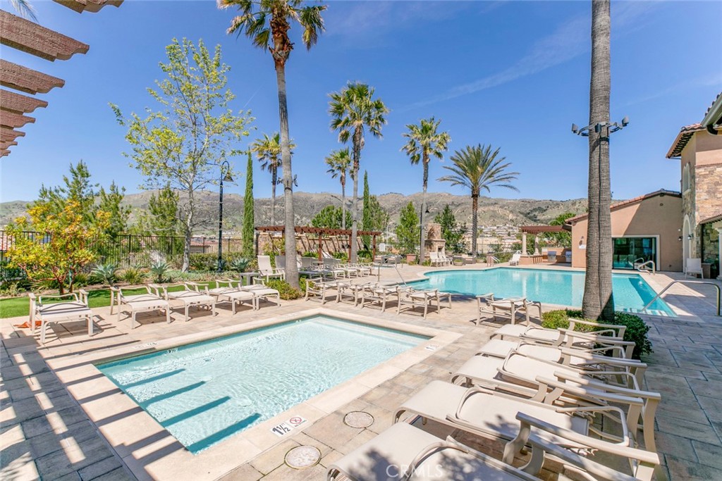 20512 W Esmerelda Lane