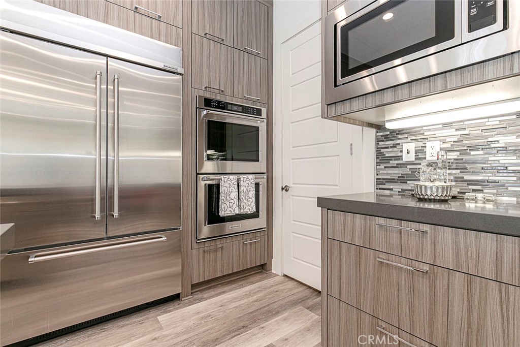 20512 W Esmerelda Lane