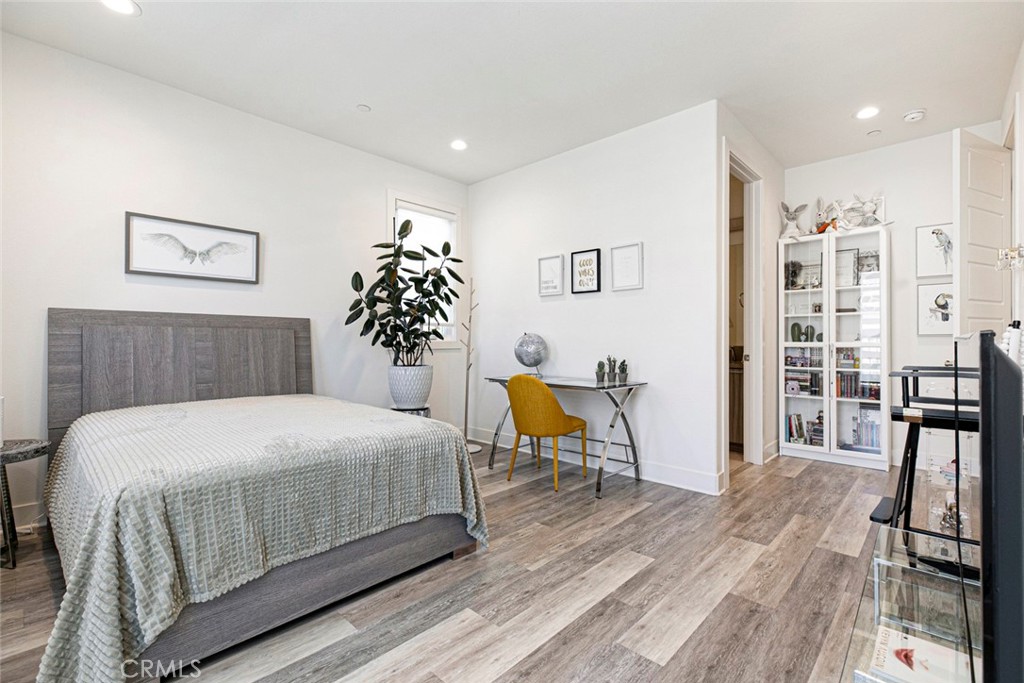 20512 W Esmerelda Lane