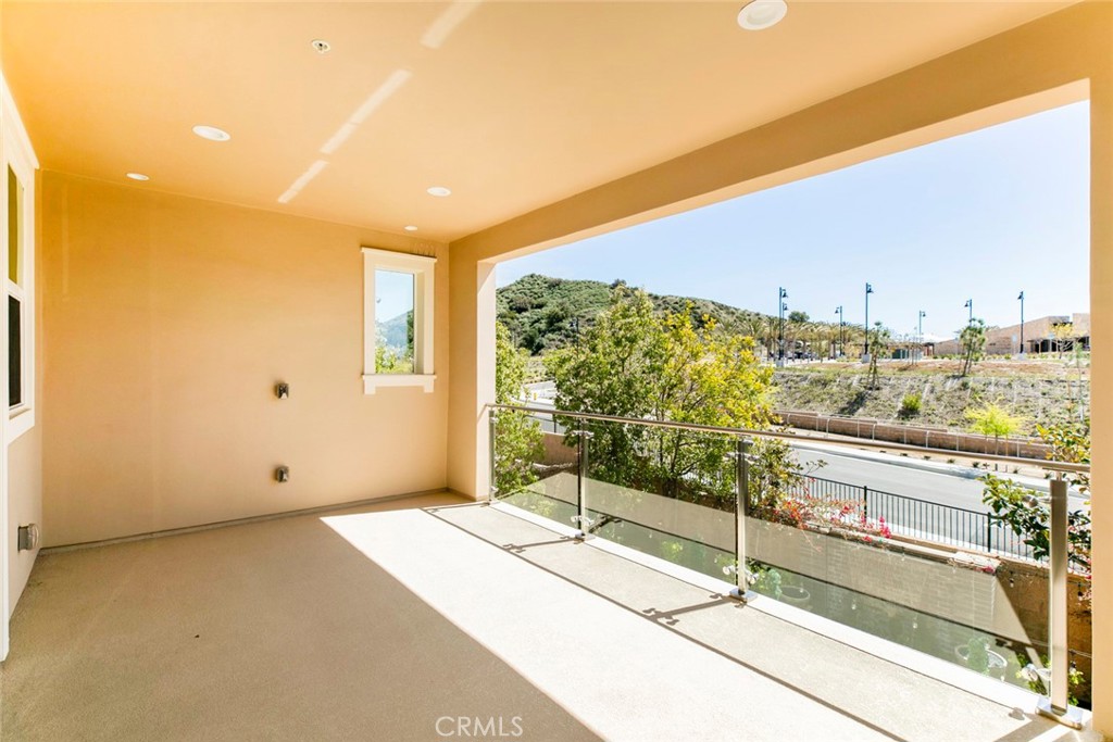 20512 W Esmerelda Lane