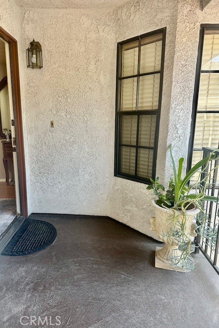 811 N Columbus Avenue 18