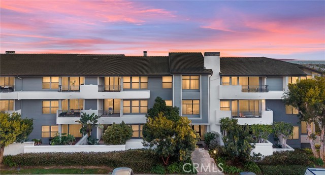 280 Cagney LN Unit: 219