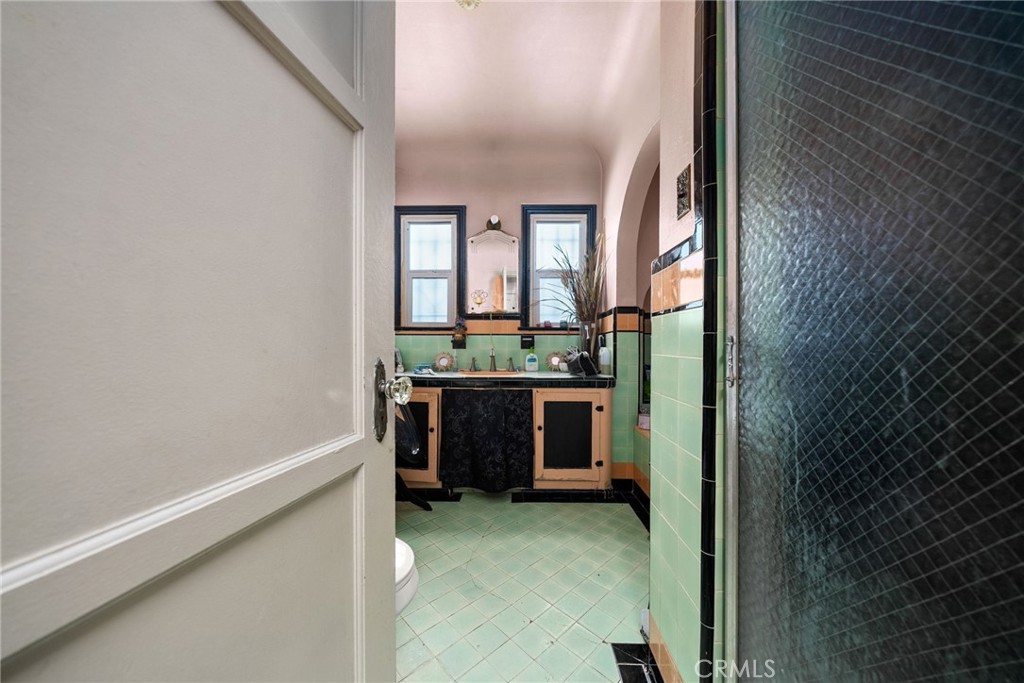 3300 W 78th Street