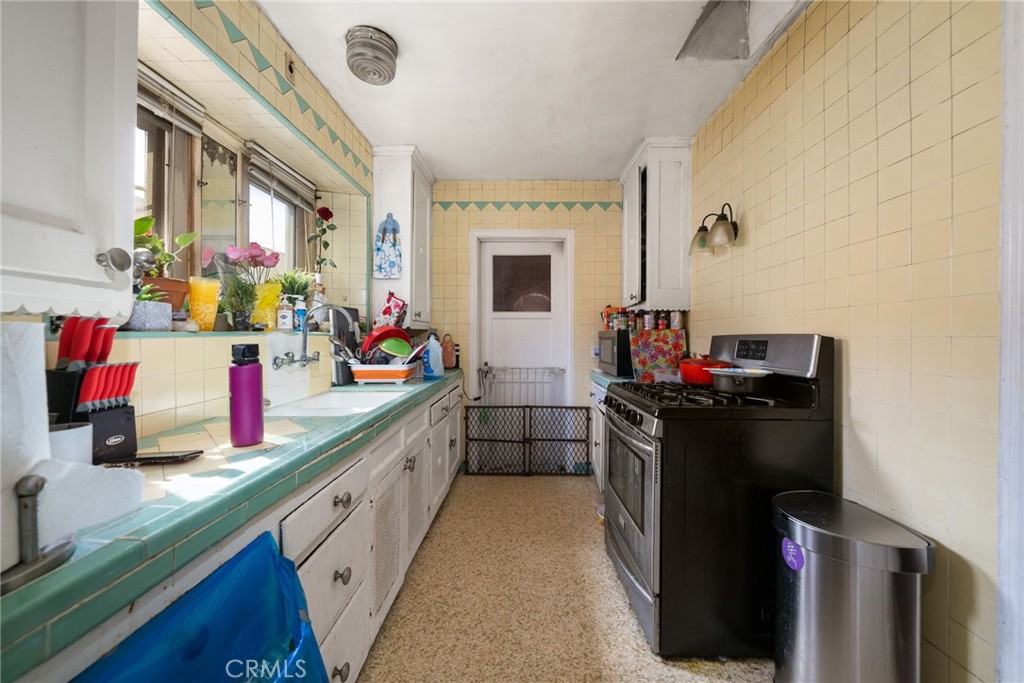 3300 W 78th Street