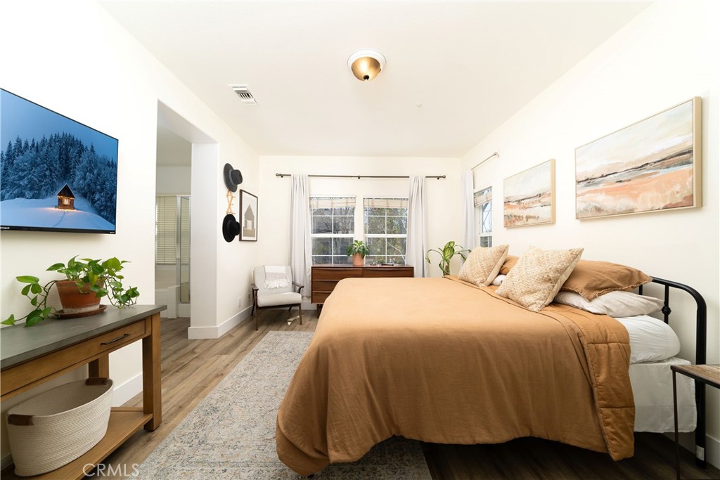 2 Bloomington Street