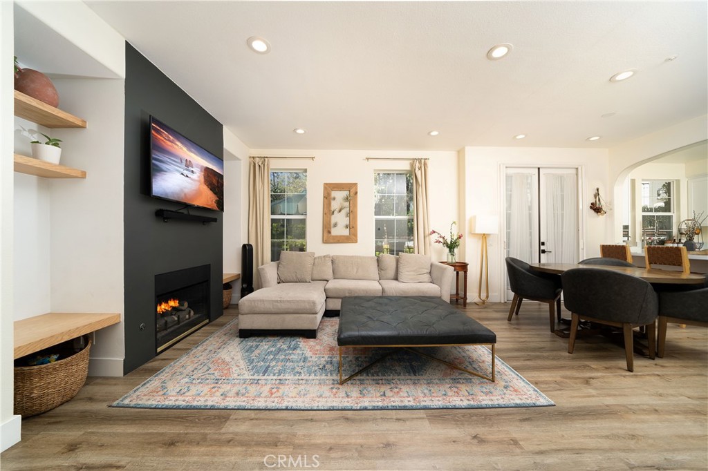 2 Bloomington Street