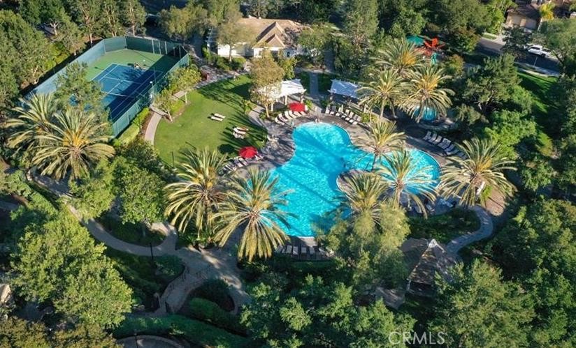 2 Bloomington Street