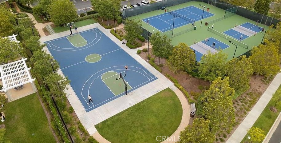 2 Bloomington Street