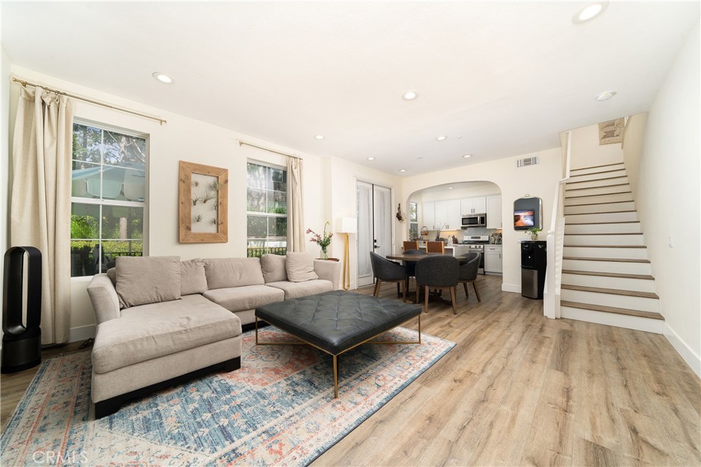 2 Bloomington Street