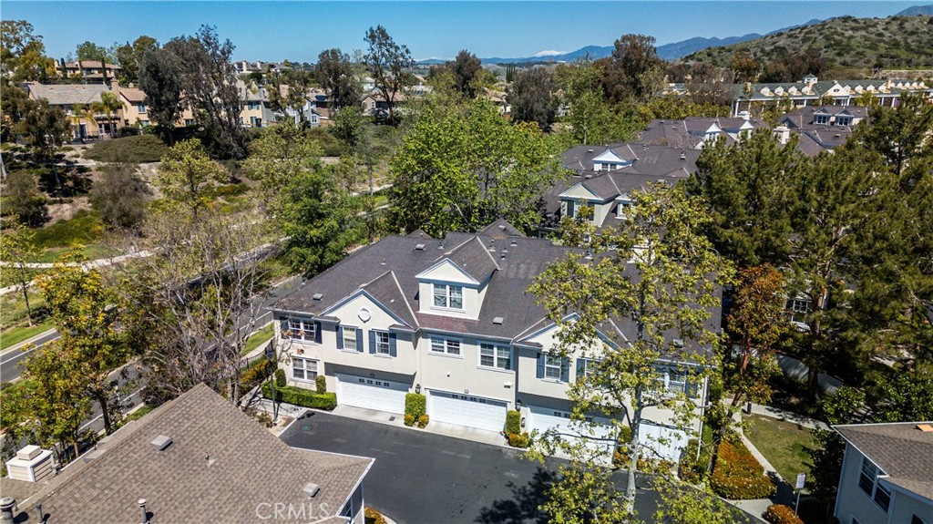 2 Bloomington Street