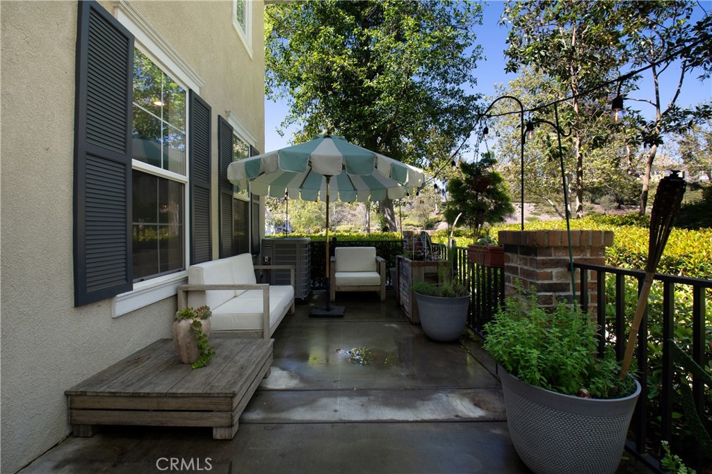 2 Bloomington Street