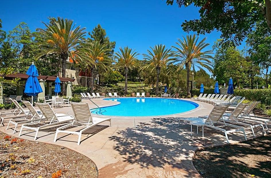 2 Bloomington Street