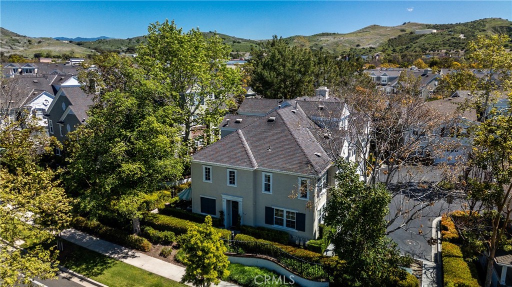 2 Bloomington Street