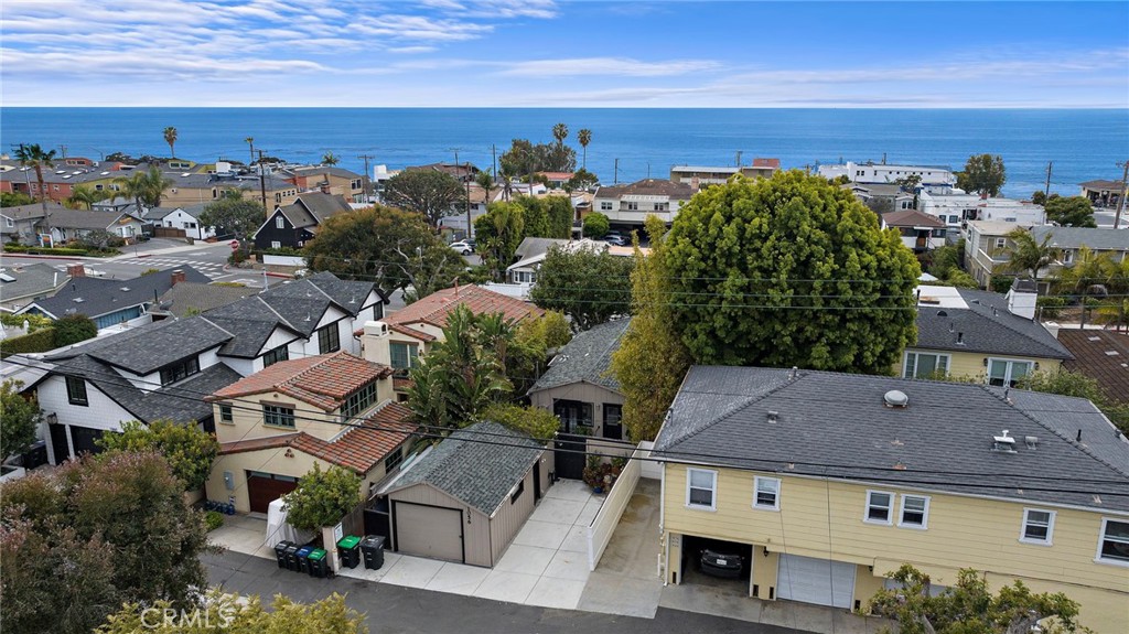 1056 Glenneyre Street