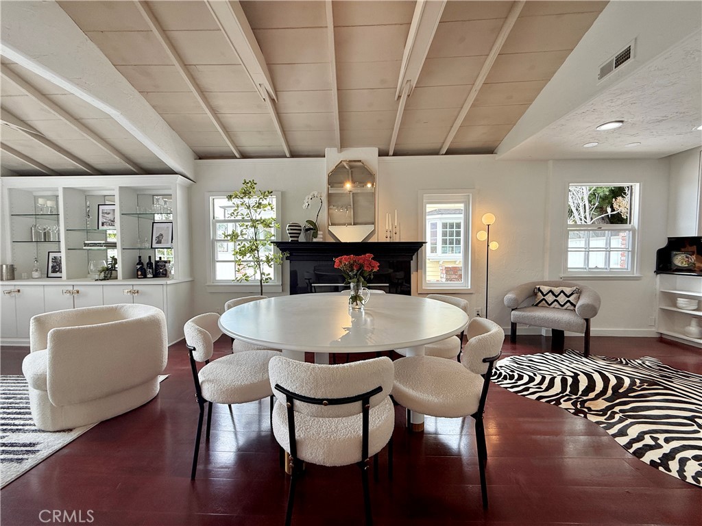 1056 Glenneyre Street