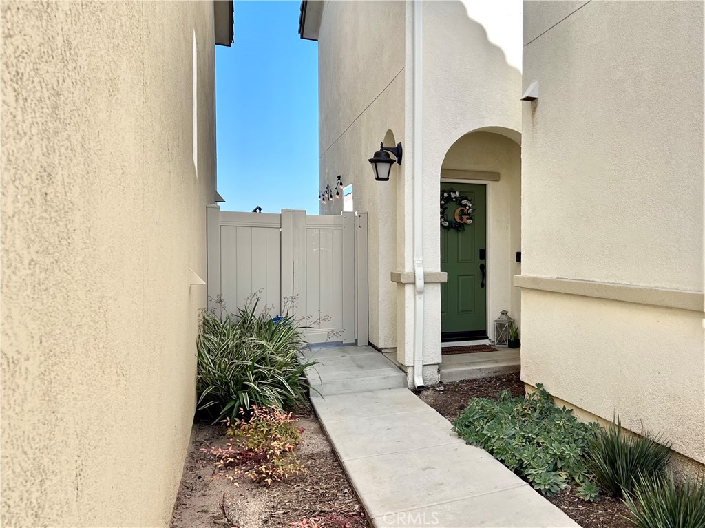 27494 Moonstone Place