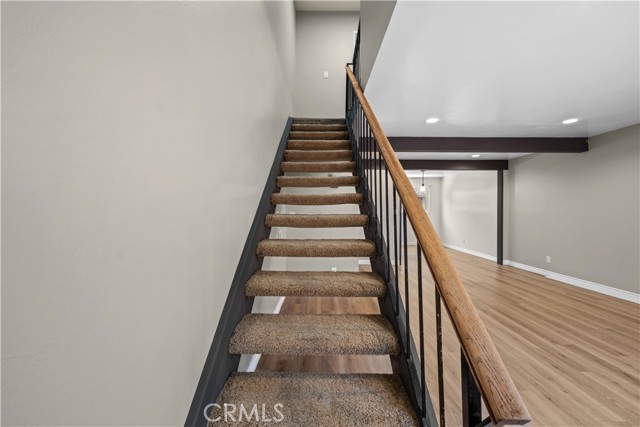 888 Victor AVE Unit: 9