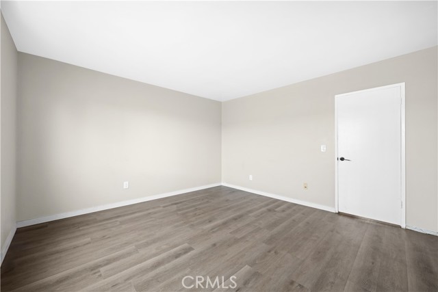 888 Victor AVE Unit: 9