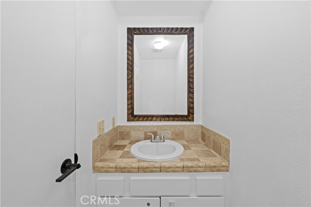 888 Victor AVE Unit: 9