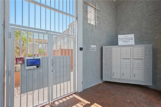 888 Victor AVE Unit: 9