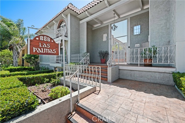 888 Victor AVE Unit: 9