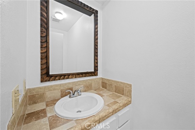 888 Victor AVE Unit: 9