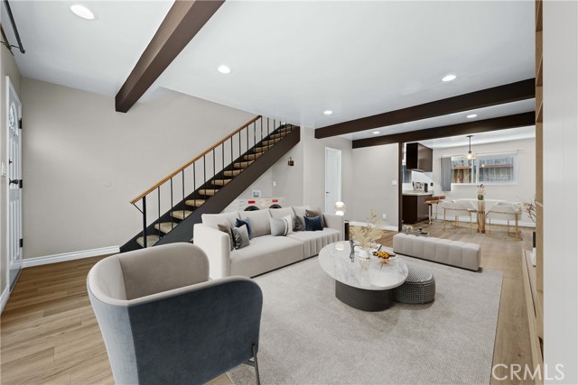 888 Victor AVE Unit: 9