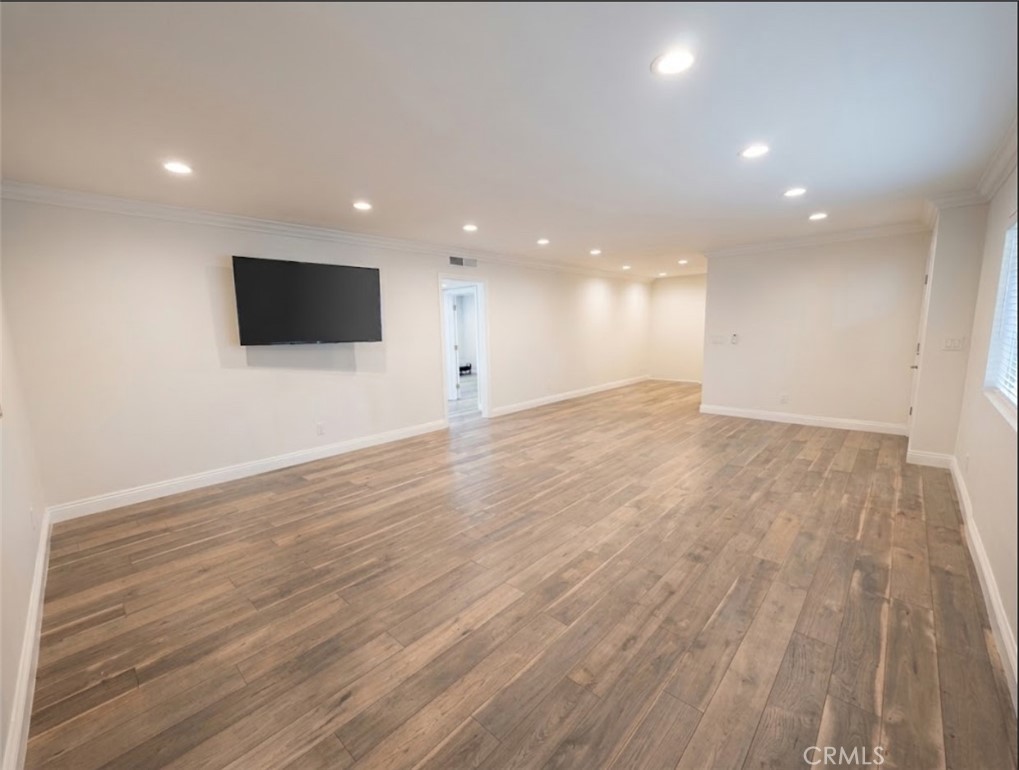 5354 Lindley 204