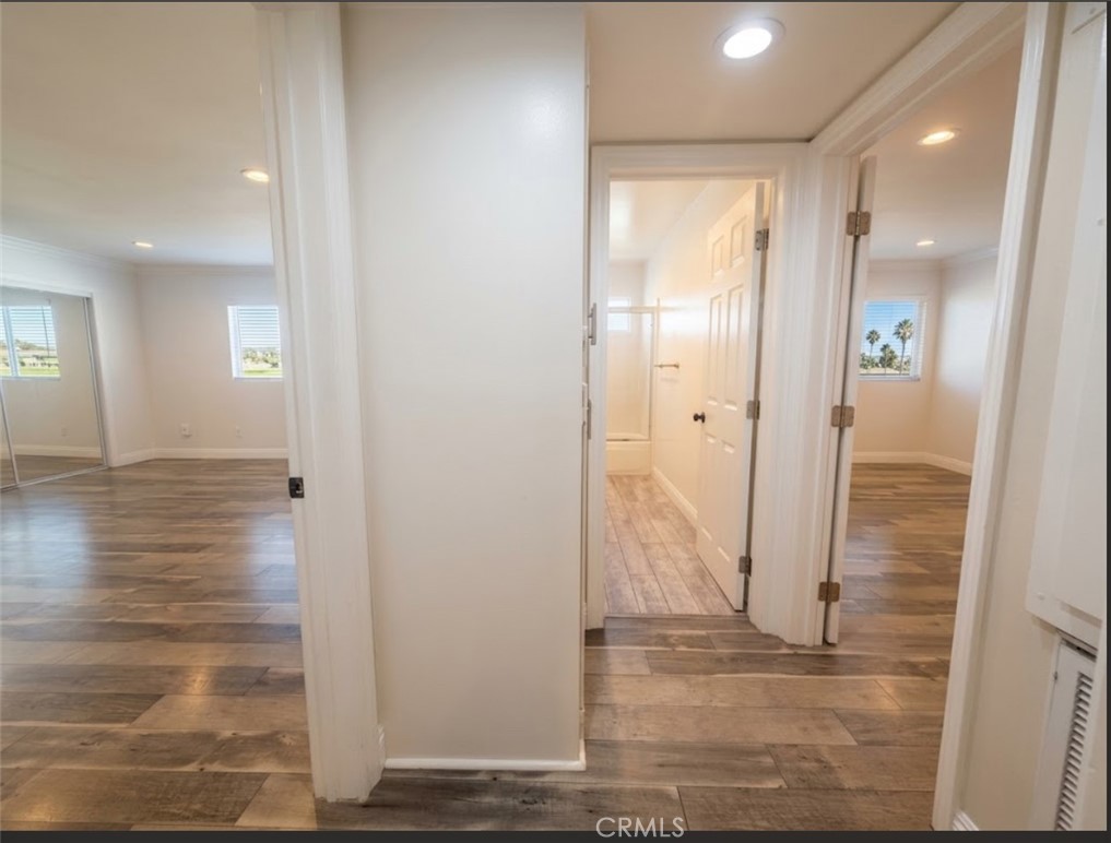 5354 Lindley 204
