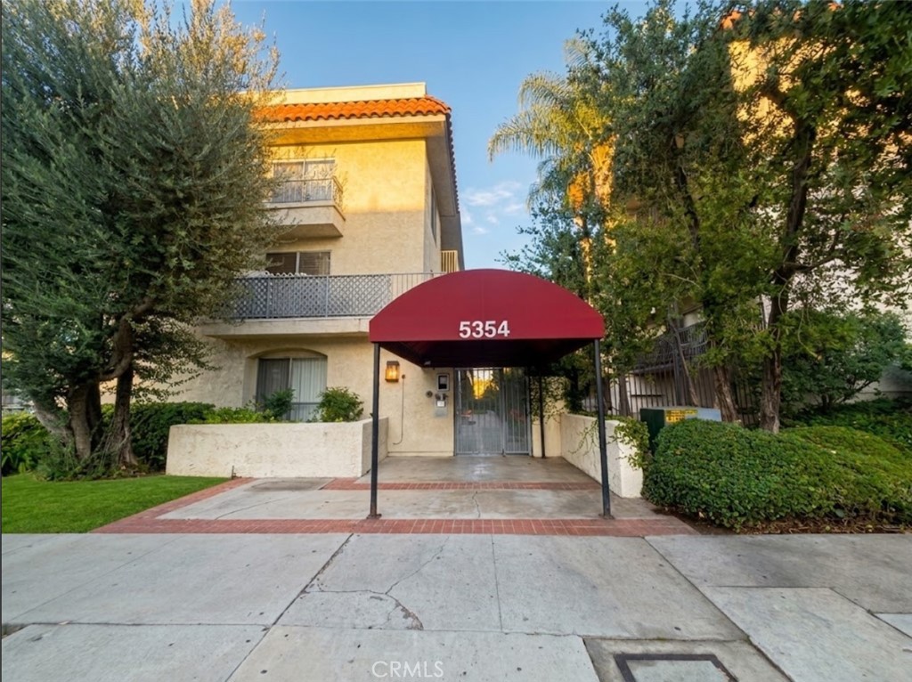 5354 Lindley 204