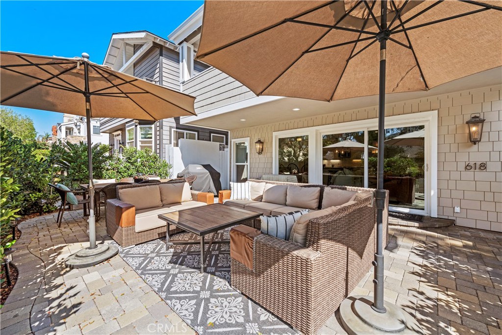 618 Acacia Avenue