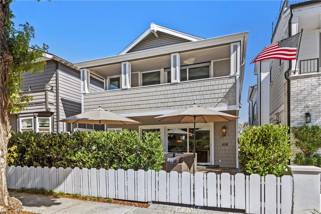 618 Acacia Avenue