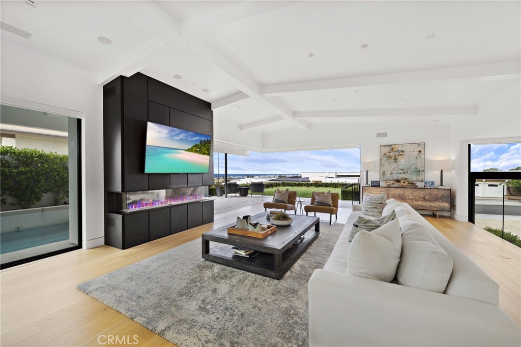 1038 White Sails Way