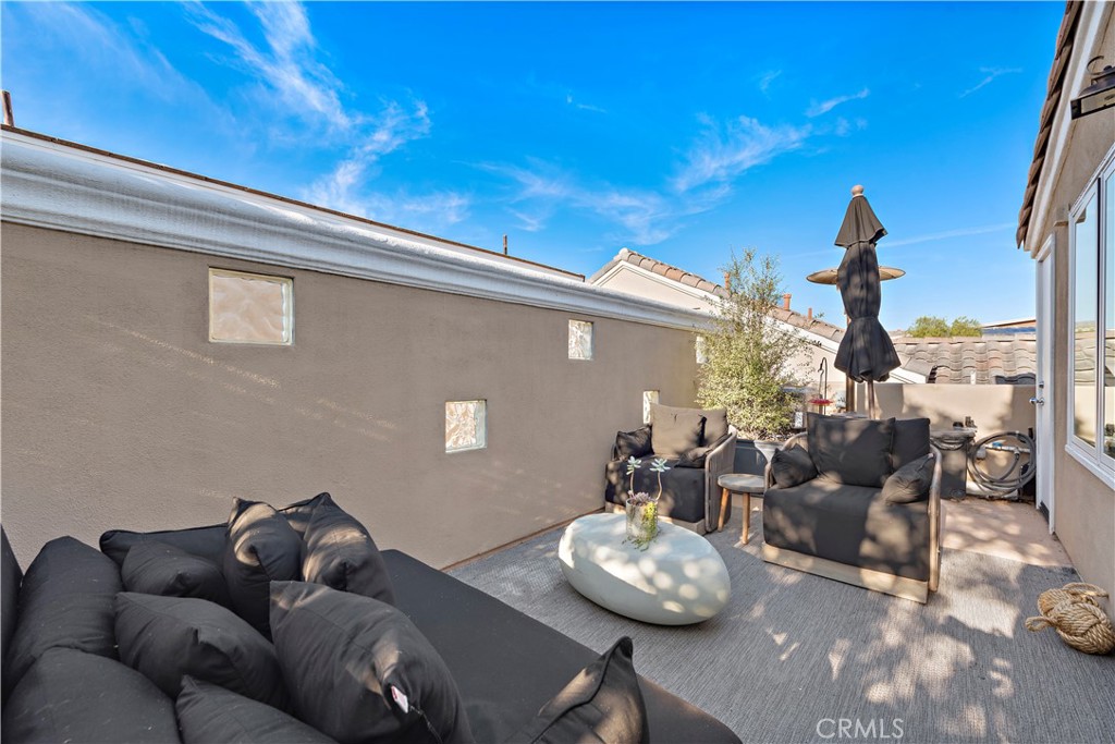 718 1/2 Marguerite Avenue