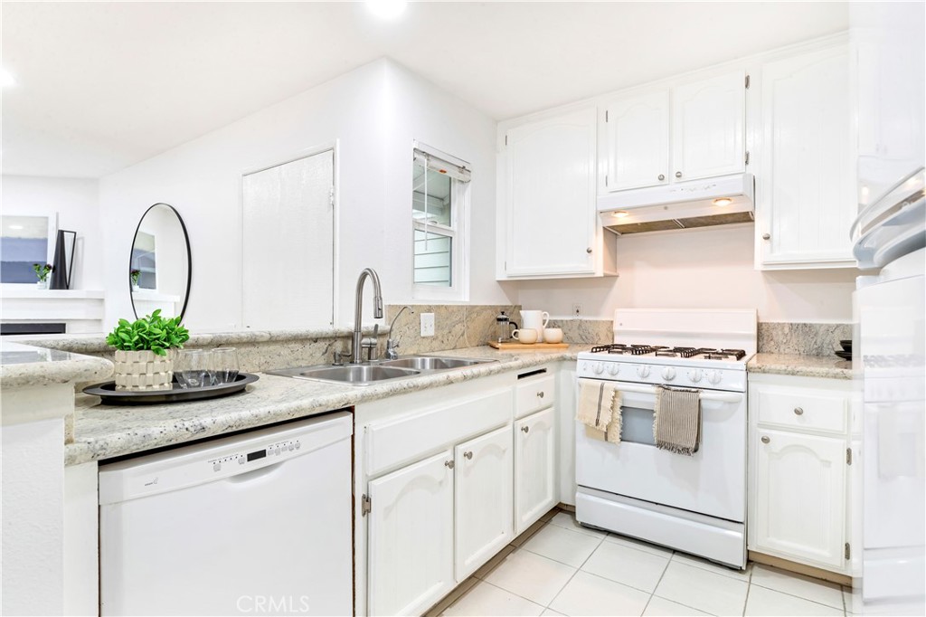 19038 Rockwood Drive 4