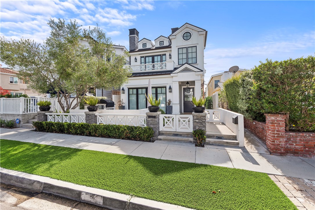 428 1/2 Marigold Avenue