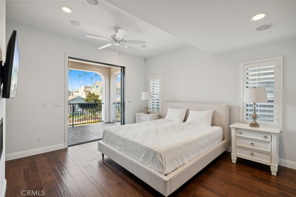 422 Heliotrope Avenue