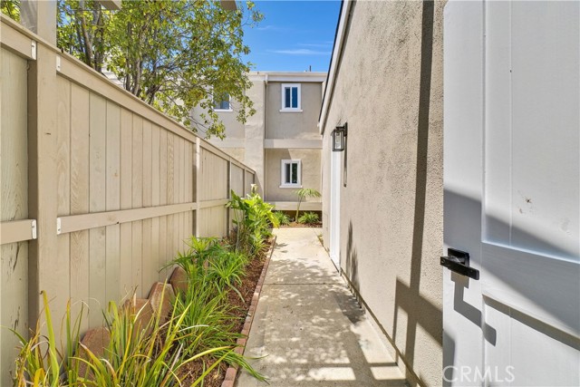 7016 Little Harbor DR