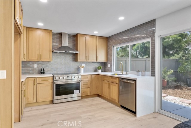 7016 Little Harbor DR