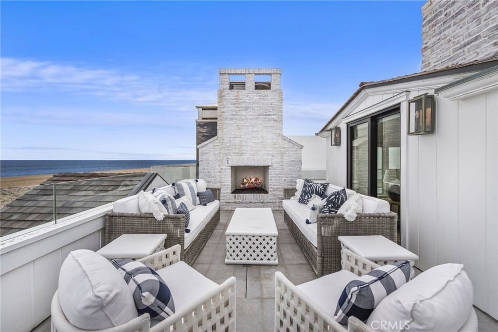 2148 E Oceanfront