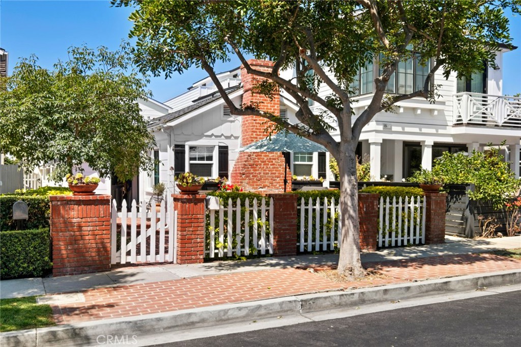 605 Carnation Avenue