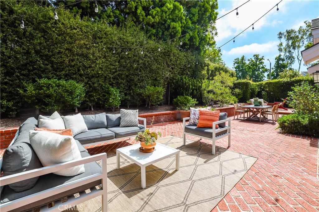 1854 Port Kimberly Place