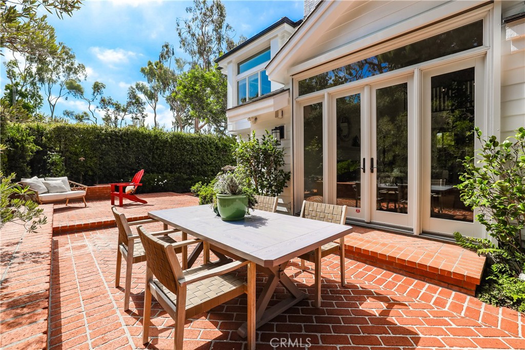 1854 Port Kimberly Place