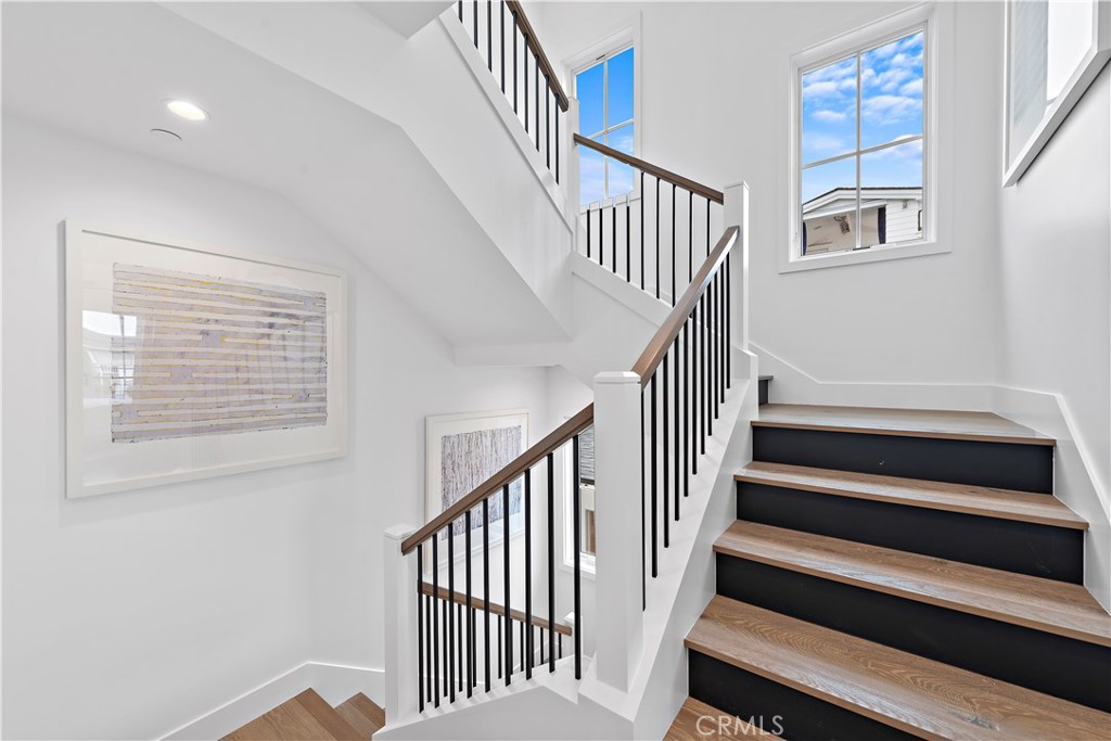 613 Narcissus Avenue